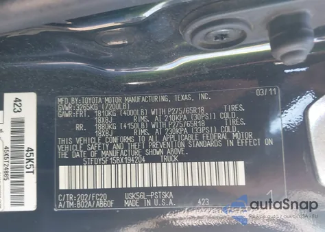 2011 Toyota Tundra Grade 5.7L V8 z USA, uszkodzony, nr VIN 5TFDY5F15BX194204